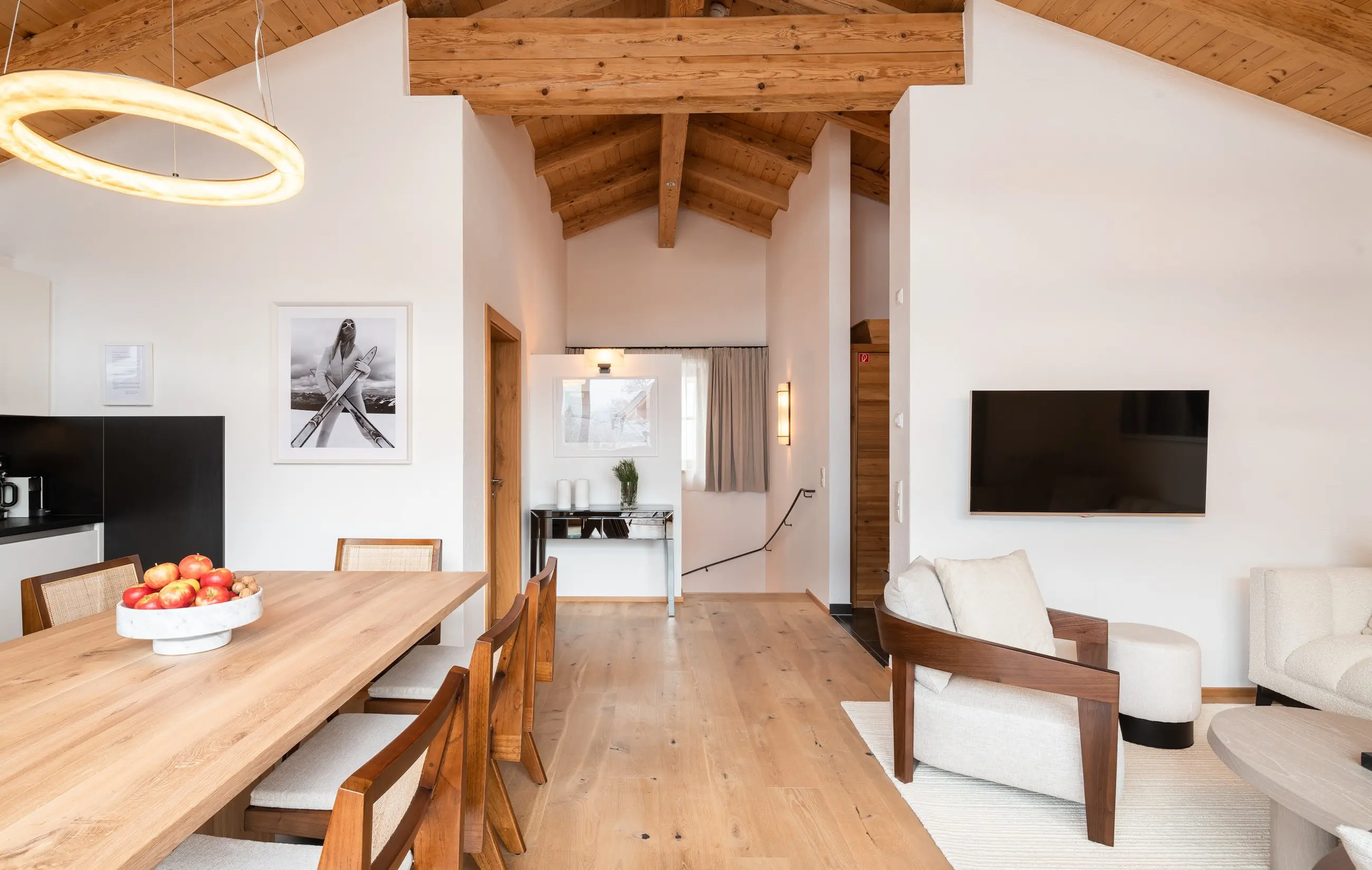 Chalet Steinbock Wohnbereich — AlpenPura Boutique Chalets Neukirchen