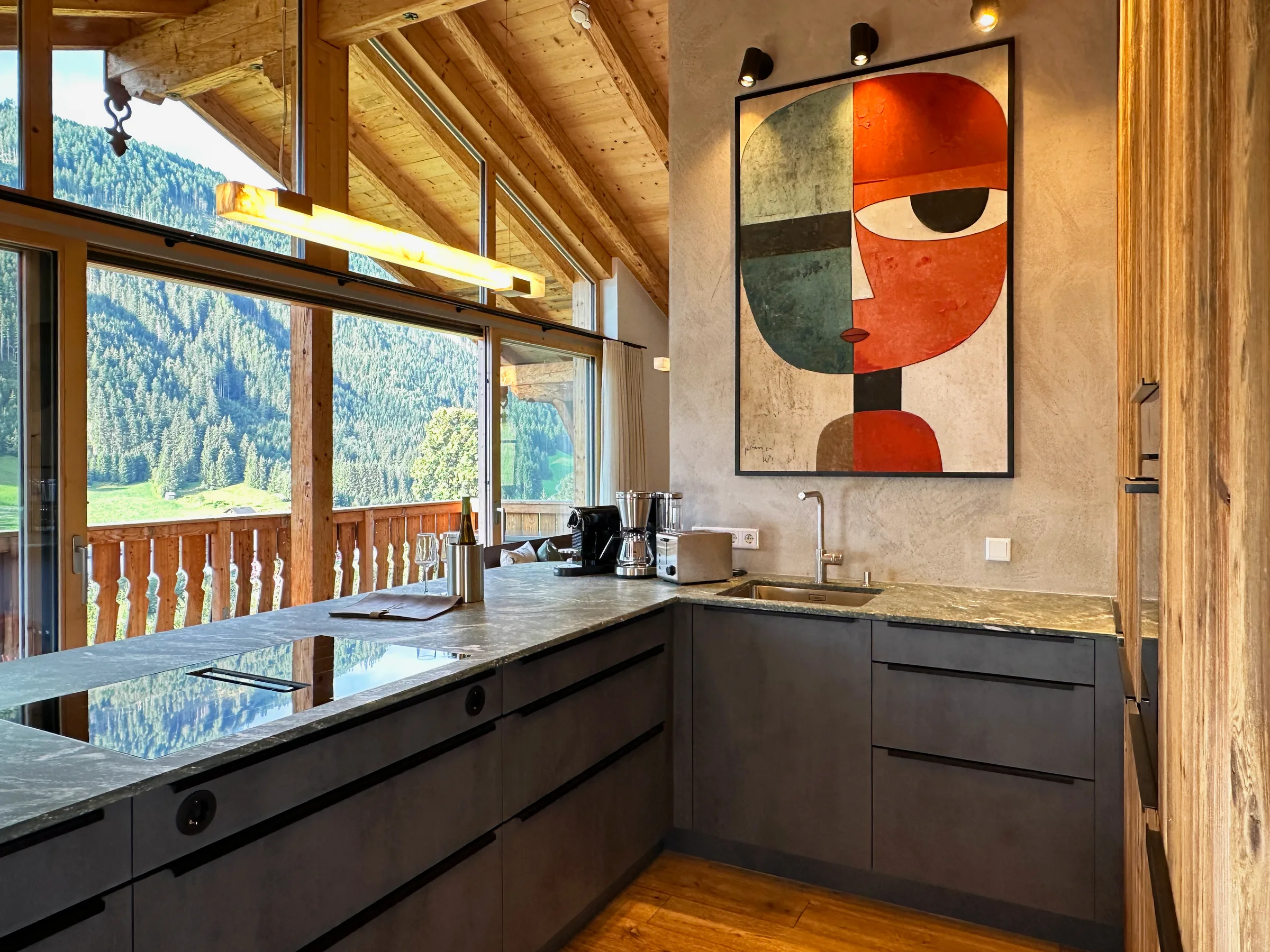 Chalet Gams — keuken met panoramisch uitzicht op de Hohe Tauern, Neukirchen am Großvenediger